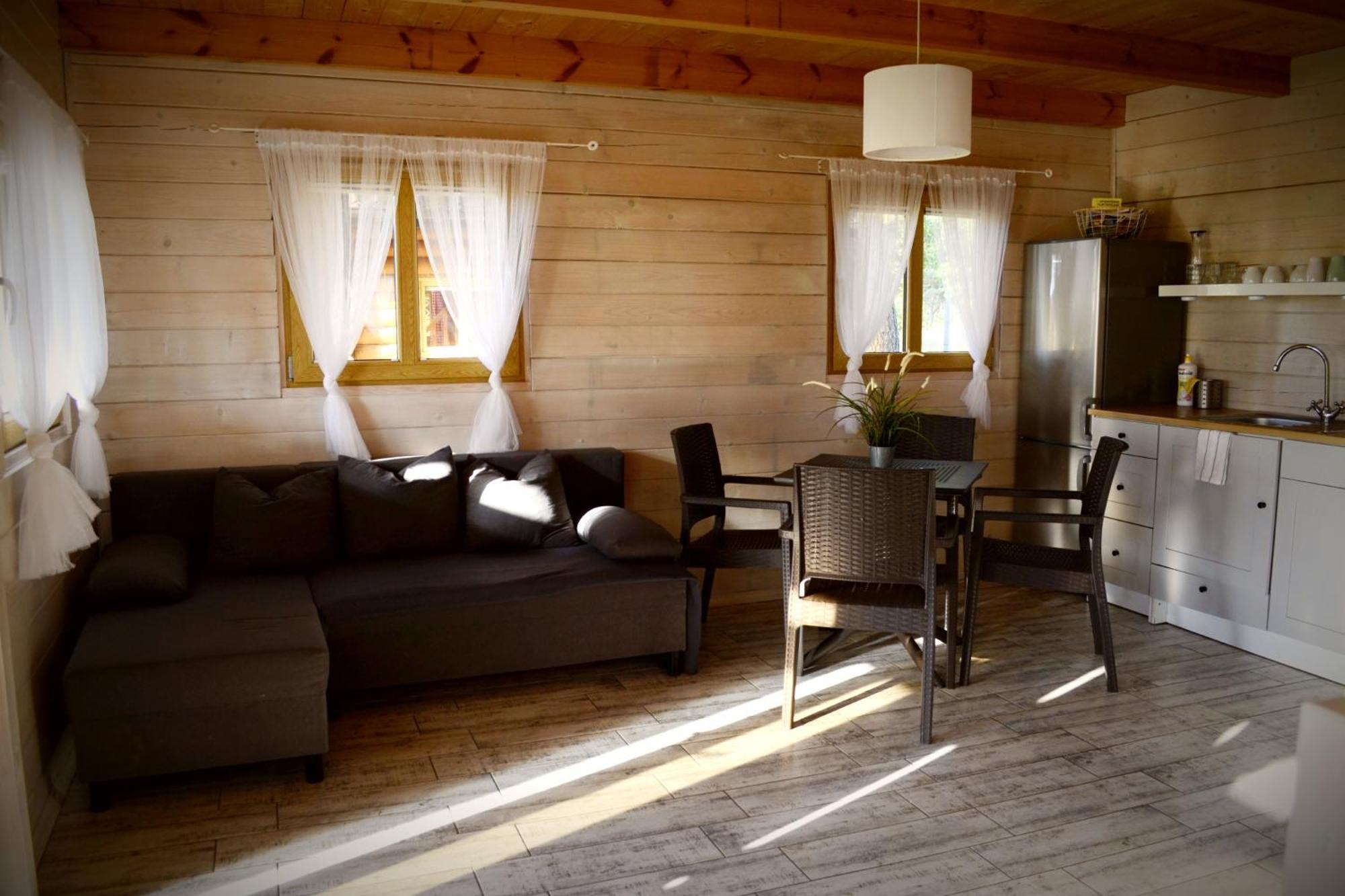 Camping Szczecinek Domy Wypoczynkowe Εξωτερικό φωτογραφία