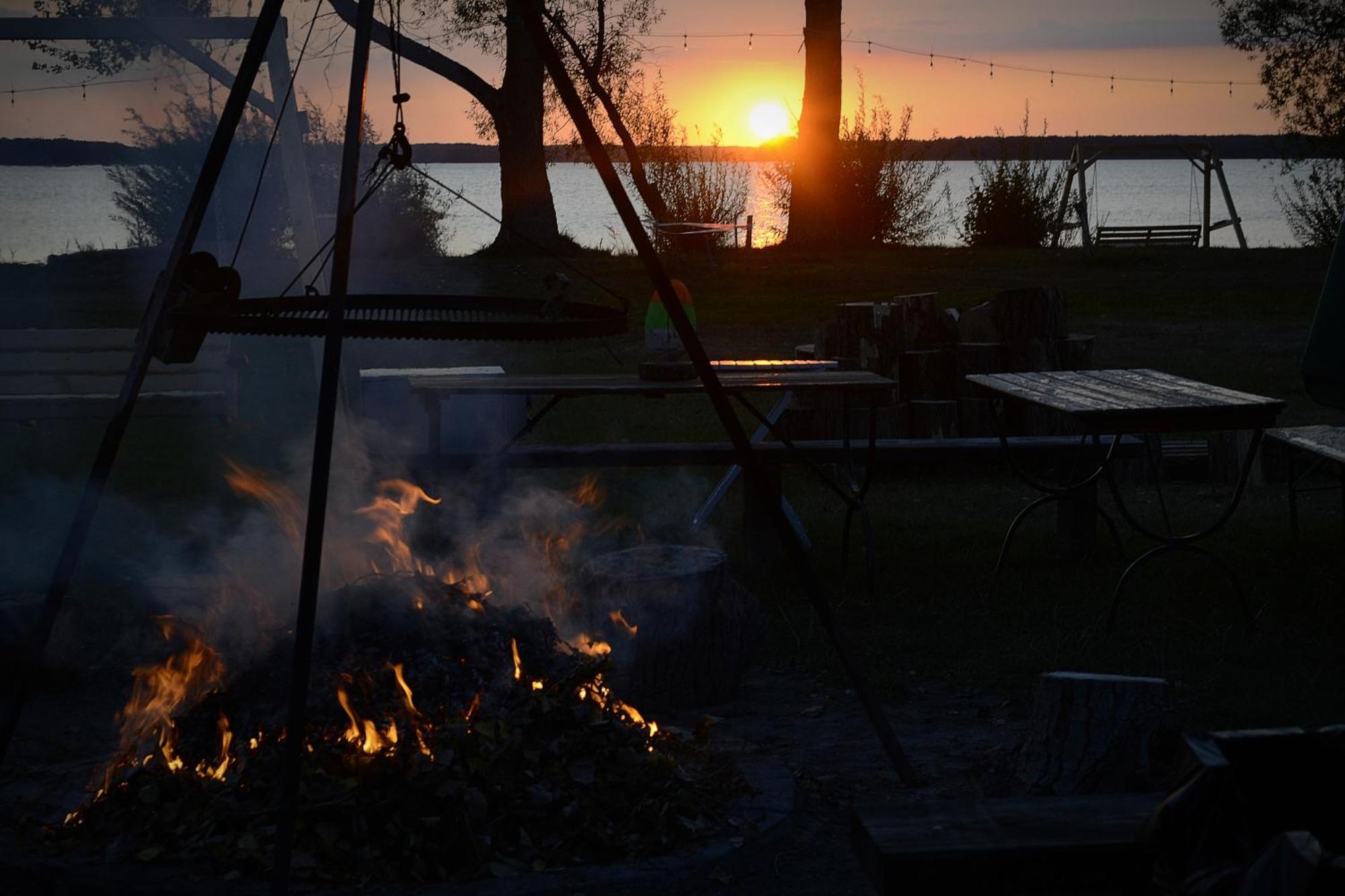 Camping Szczecinek Domy Wypoczynkowe Εξωτερικό φωτογραφία