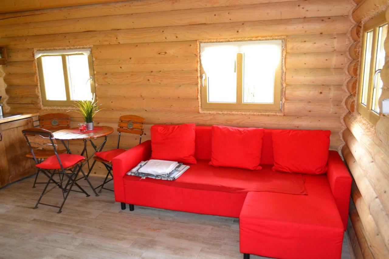 Camping Szczecinek Domy Wypoczynkowe Εξωτερικό φωτογραφία